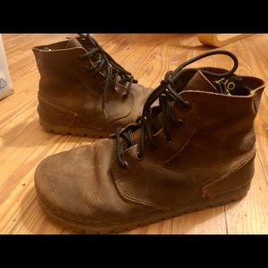 OTZ Brogan Vibram Leather Boots EU 42 SZ 9
